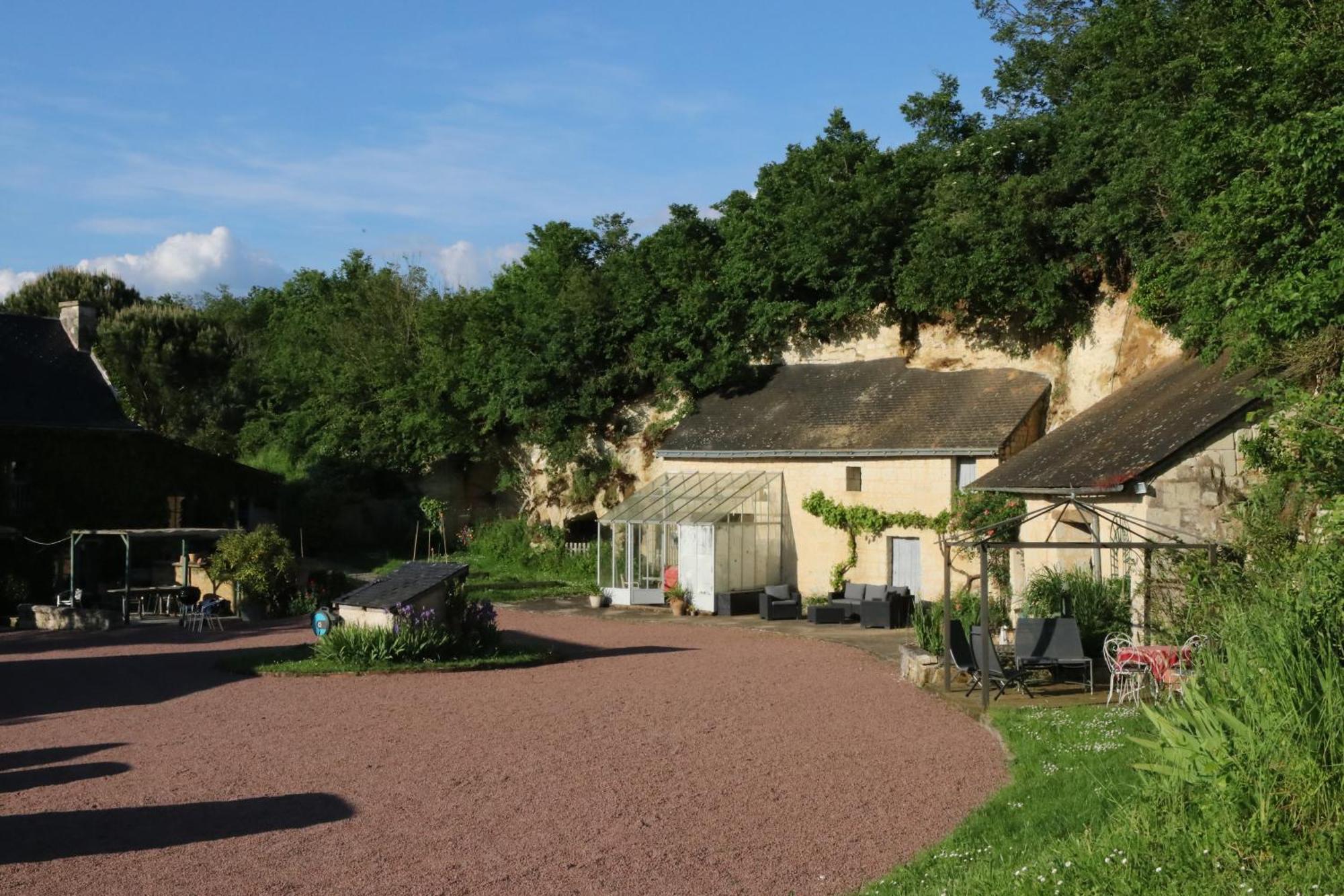 Chambres D'Hotes Du Noisillet Cinais Exteriér fotografie