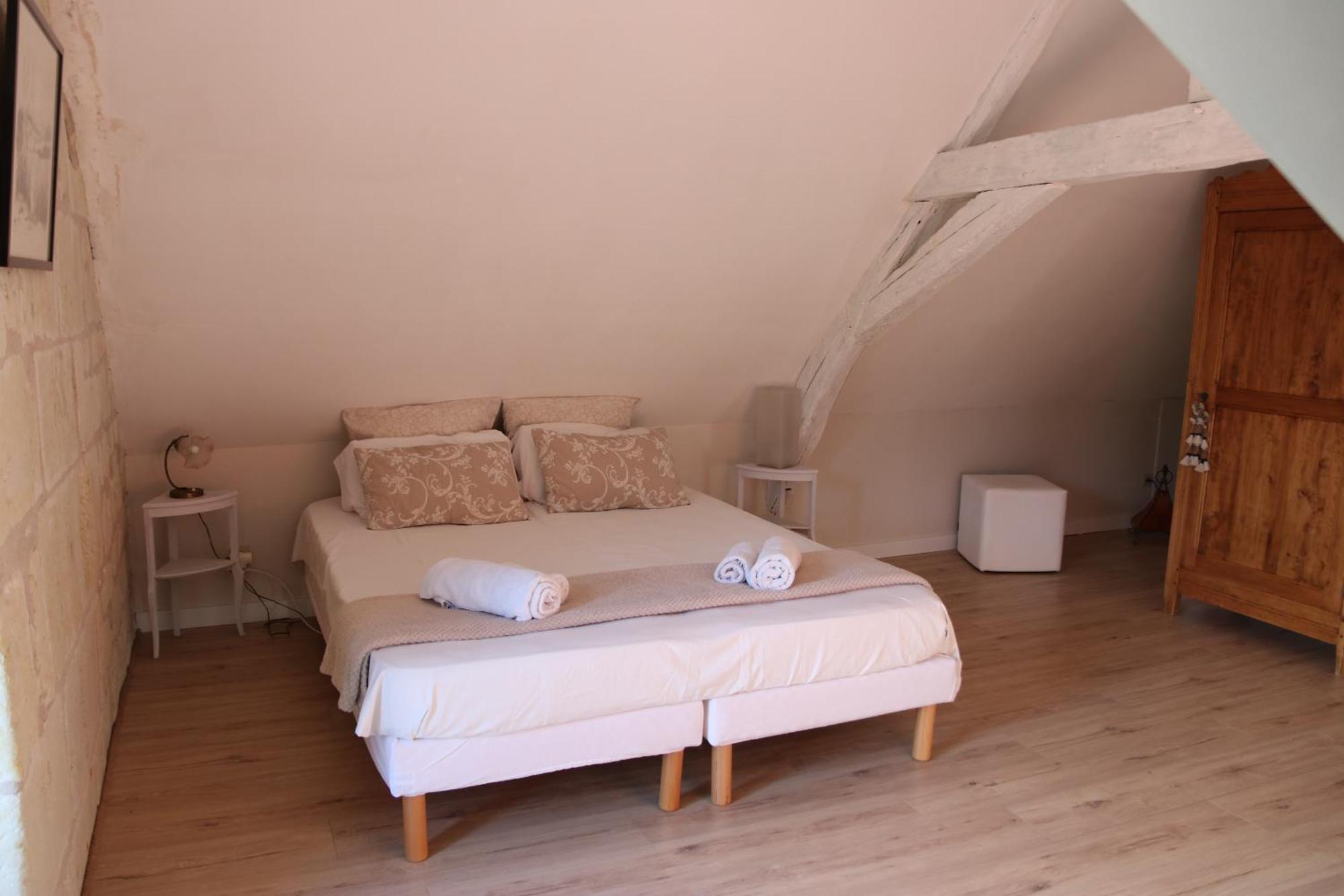Chambres D'Hotes Du Noisillet Cinais Exteriér fotografie