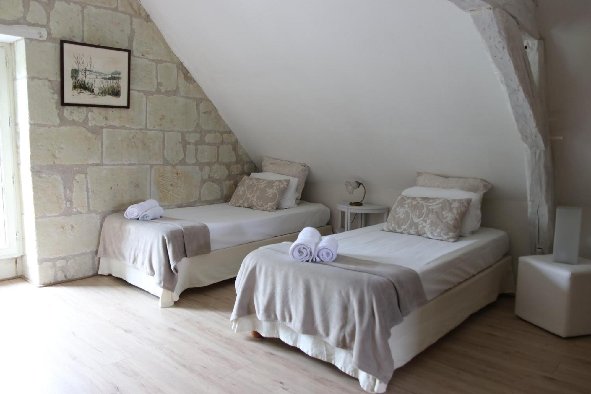 Chambres D'Hotes Du Noisillet Cinais Exteriér fotografie