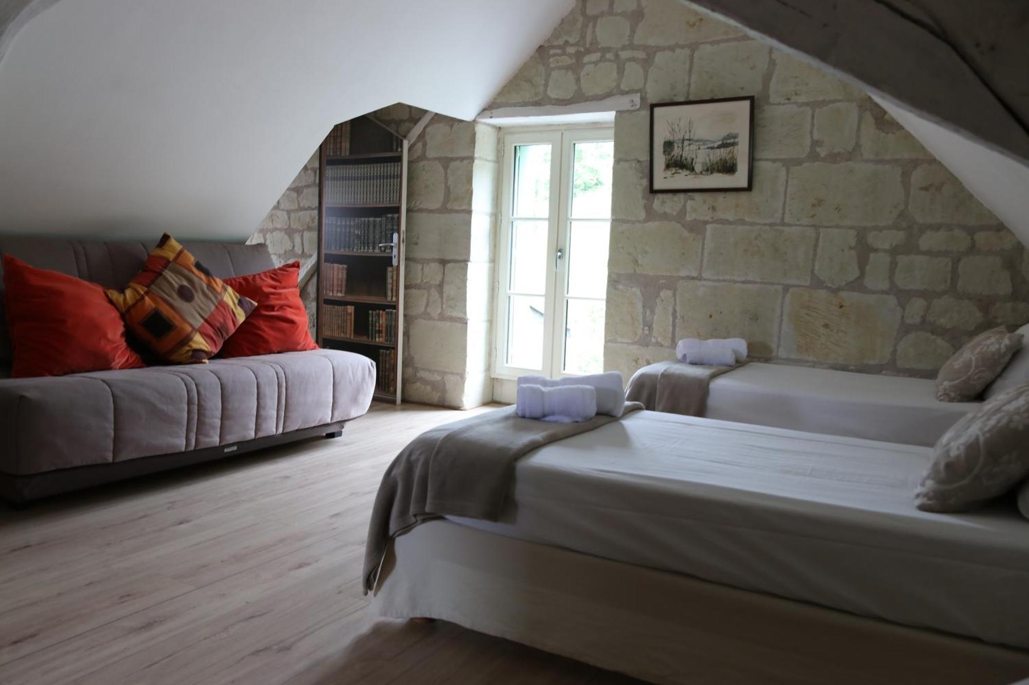 Chambres D'Hotes Du Noisillet Cinais Exteriér fotografie