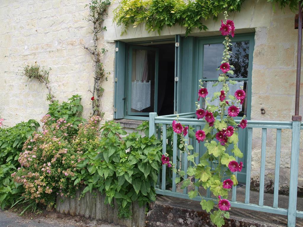 Chambres D'Hotes Du Noisillet Cinais Exteriér fotografie